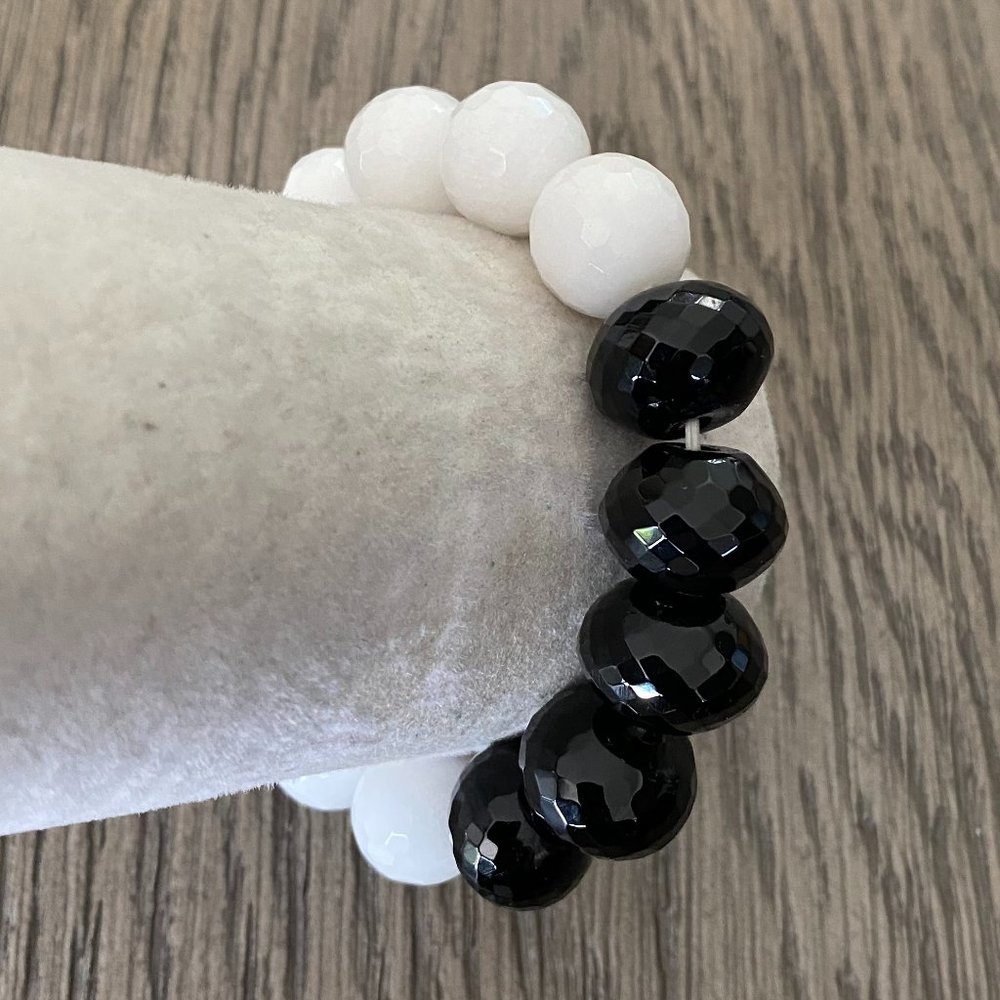 Chan Luu Chunky White Lace Agate Black Onyx Stret